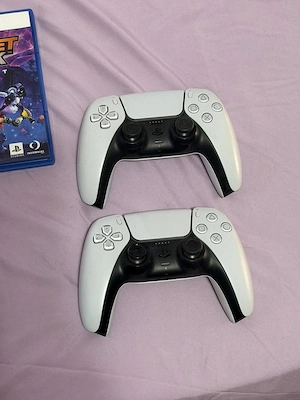 PlayStation 5 Disc Edition + Jocuri   de Vânzare