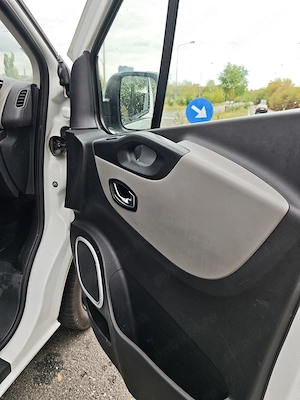 Renault Trafic 2017 - imagine 8