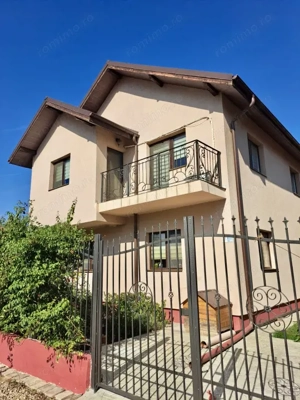 Vila superba Str Safirului la 2 min de Ghencea și 10 min M Raul Doamnei - imagine 2