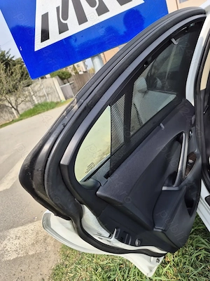 Toyota Avensis 2.2 D-CAT Luxury Aut. (Consola argintie) - imagine 7