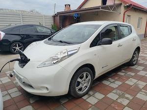 Nissan leaf electric  - imagine 2
