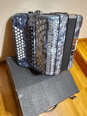 Acordeon cu butoane diatonic