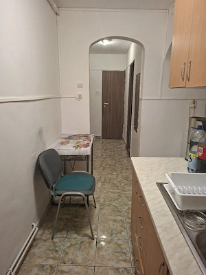 vand apartament cu 3 camere zona Dambu Pietros - imagine 5