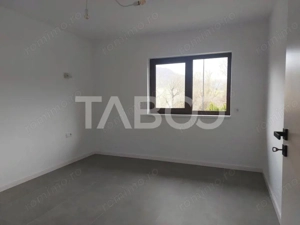 Casa prima inchiriere 5 camere curte 420 mp zona linistita Cisnadie - imagine 9