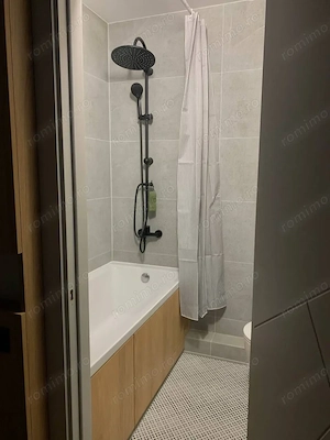 Garsoniera in zona Brancoveanu - imagine 3