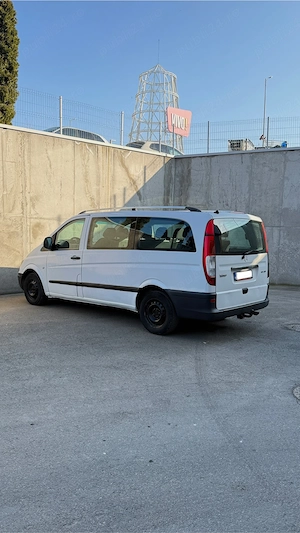 Mercedes Vito 2.2 Diesel 9 Locuri - imagine 2