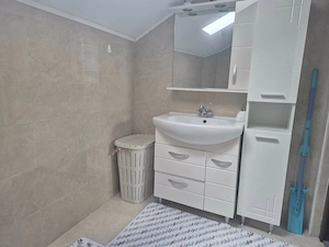 Vand Apartament in Cartier Aurel Vlaicu langa Parcarea deTaxi LebadaApartamentul se vinde la cheie! - imagine 10