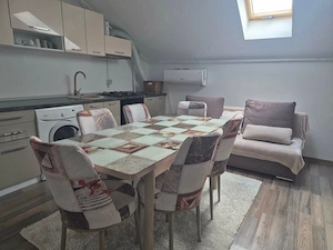 Vand Apartament in Cartier Aurel Vlaicu langa Parcarea deTaxi LebadaApartamentul se vinde la cheie! - imagine 9