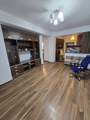Particular - Vand apartament 2 camere Prelungirea Ghencea - imagine 2
