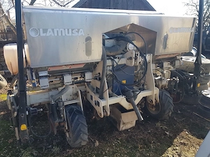 Se vand urmatoarele utilaje