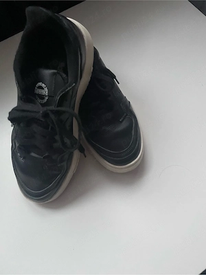 pantofi sport