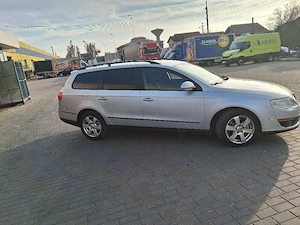 Vând Volksvagen Passat b6 break an fabricație 2010 2000 diesel  6 trepte  - imagine 6