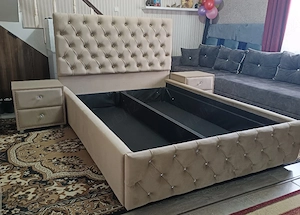 Pat tapițat catifea crem 