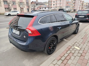 Vând Volvo V60 D2 - imagine 2