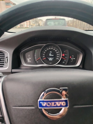 Vând Volvo V60 D2 - imagine 7