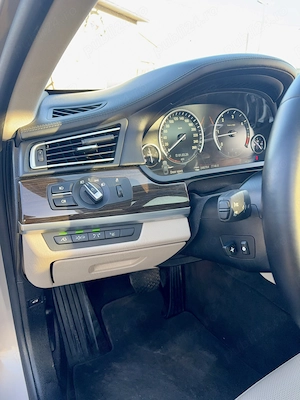 BMW 740d F01 - imagine 8