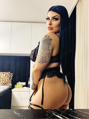  Larissa diferita fata de ce ai vazut pana acum !! REALA!  - imagine 3