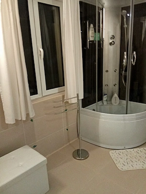 casă parter+etaj 360 mii euro - imagine 8