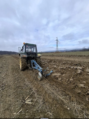 Tractor John deere 1640 - imagine 4