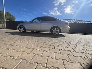 Mercedess C200 - imagine 4