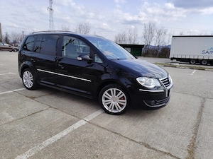 Vând Vw Touran DSG 2008