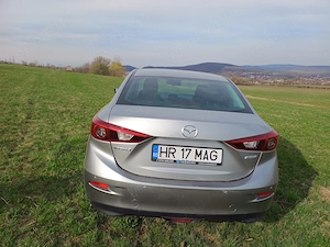 De vanzare Mazda 4 - imagine 2