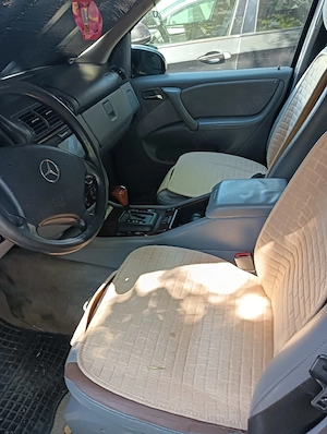 Vând Mercedes Ml 270 w163 cai an 2004 în stare bună de funcționare pret 3750 negociabil  - imagine 2