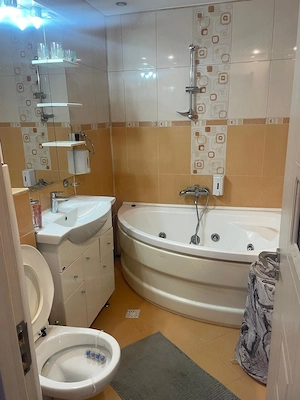 Apartament cu 2 camere de închiriat.  - imagine 3