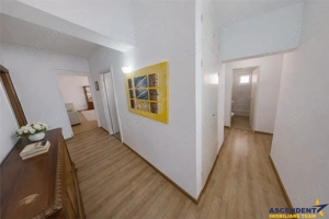 Panorama superba, 4 camere, 2 bai, 2 balcoane, Racadau, Brasov - imagine 4