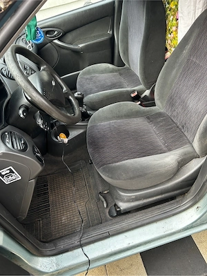 Dezmembrez Ford Focus - imagine 7