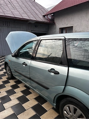 Dezmembrez Ford Focus - imagine 8