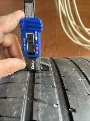 Anvelope  Pirelli 275/35/19 Run Flat  - imagine 3