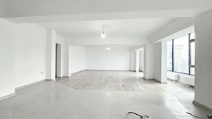 102mp din care: 54 mp este livingul iar 48 mp doua dormitoare si cele doua bai. Pret 119.900 Euro - imagine 2