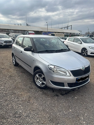 Skoda Fabia-2012-benzina - imagine 4