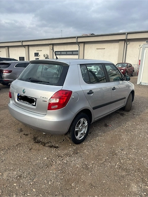 Skoda Fabia-2012-benzina - imagine 2