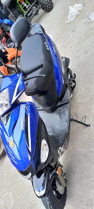 scuter benzina fără permis  - imagine 4