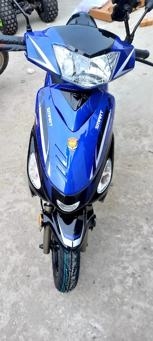 scuter benzina fără permis  - imagine 3