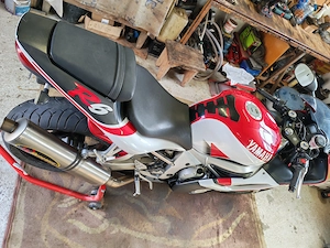 Vând Yamaha r6 carburație An 2001 - imagine 3