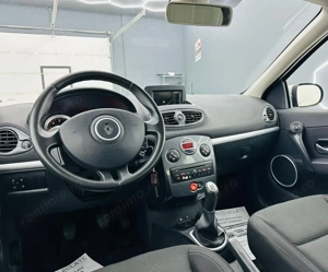 RENAULT CLIO - imagine 18