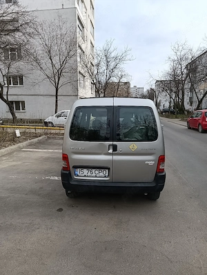 Vând urgent Peugeot Partner  - imagine 5