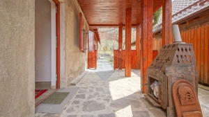 Casă autentică cu teren de 1310 mp, liniște și acces rapid către oraș - imagine 5