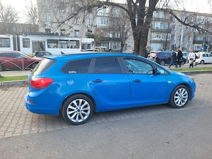 Opel Astra j sports tourer - imagine 5