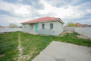 De vânzare casă semifinisată cu 3 camere, 455 mp teren, în Cihei