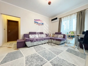 Apartament 2 camere de vanzare, 49mp utili + balcon, etajul 2/3 -Giroc