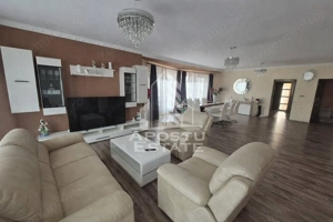 Casă spațioasă 320 mp, teren 1207 mp, central în Pesac - imagine 5