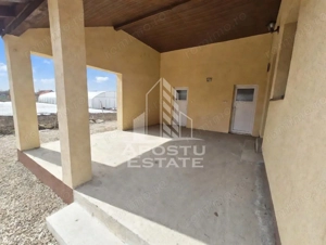 Casă spațioasă 320 mp, teren 1207 mp, central în Pesac - imagine 15