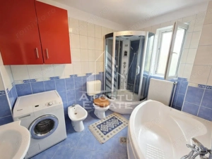 Casă în Pesac – 288 m², 2 locuințe, oportunitate rară - imagine 8