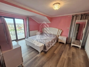 Casă spațioasă 320 mp, teren 1207 mp, central în Pesac - imagine 13