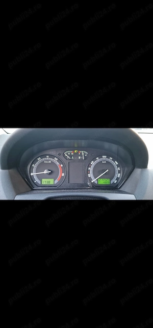 Vand Skoda Fabia, an 2007,1.2 benzina - imagine 3