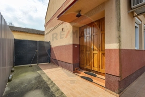 Townhouse | Buzias | 6 Martie | 197mp | 5camere 2bai | Patio | Garaj - imagine 3